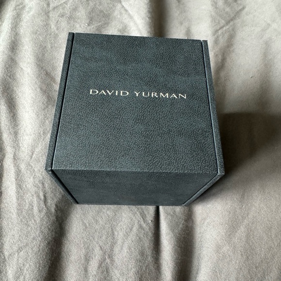 David Yurman Chatelaine earrings with black onyx and diamonds - Picture 7 of 9